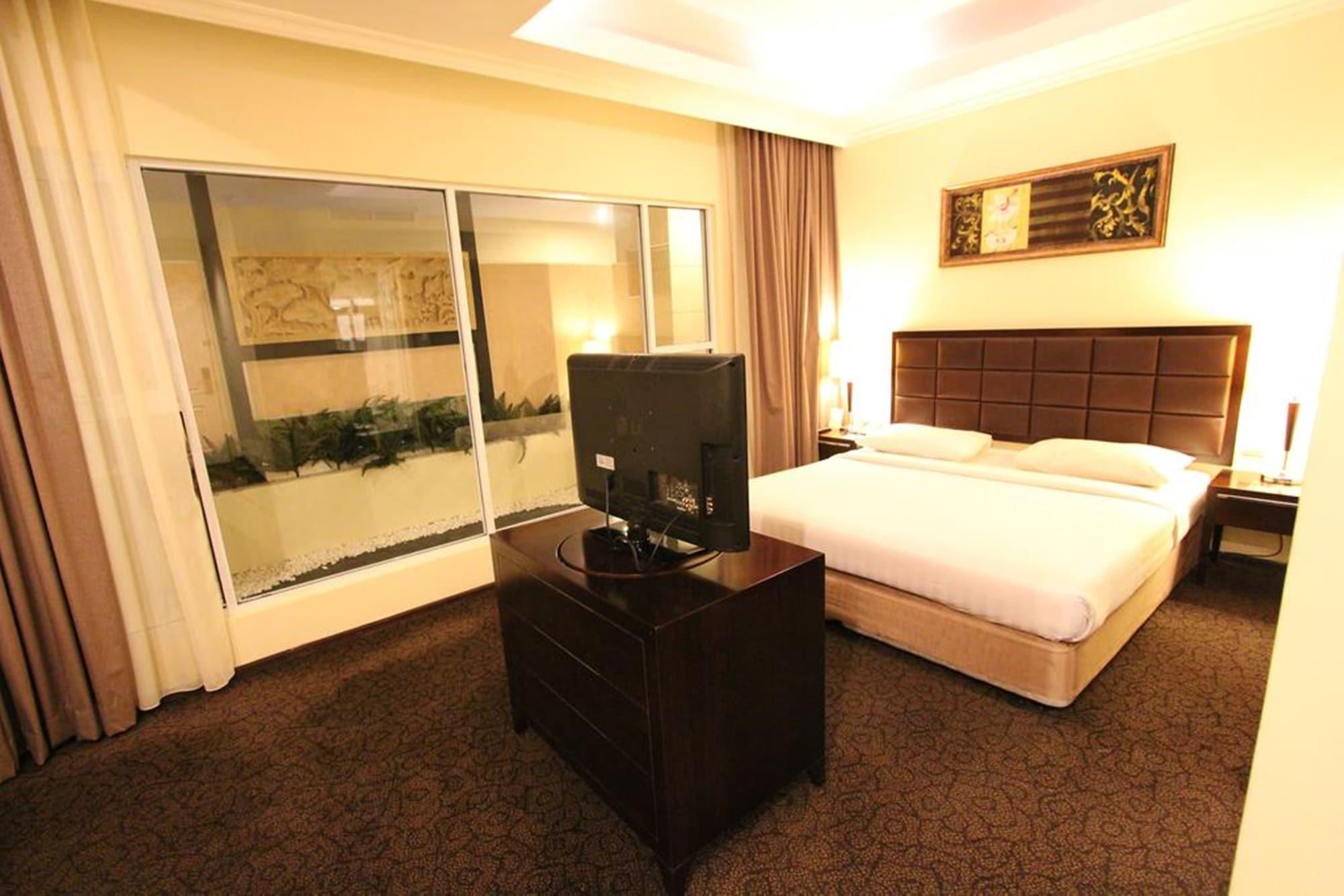 Harmoni One Convention Hotel And Service Apartments Batam Экстерьер фото